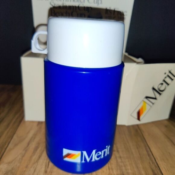 Vintage 1991 Merit Lunch Thermos With Cap And Cup - Picture 4 of 7